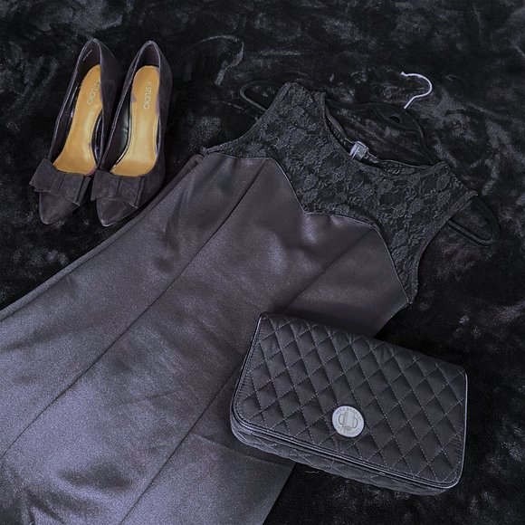 K Studio - Black Suede Heels w Bow Detail - 6.5 - Picture 9 of 9